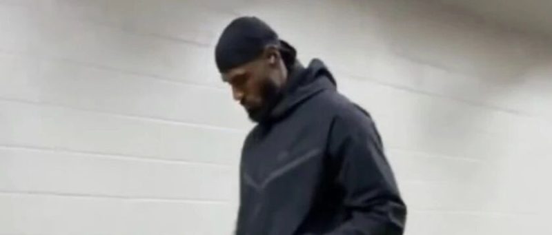 NBA｜詹姆斯提前3小时到场，将出战生涯300场季后赛-嗨新闻
